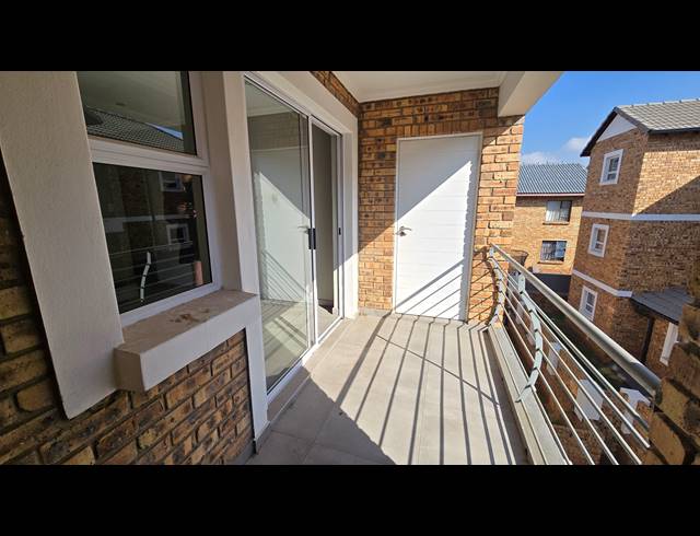 2 BEDROOM SECTIONAL TITLE FOR SALE IN NORTON SMALL FARMS